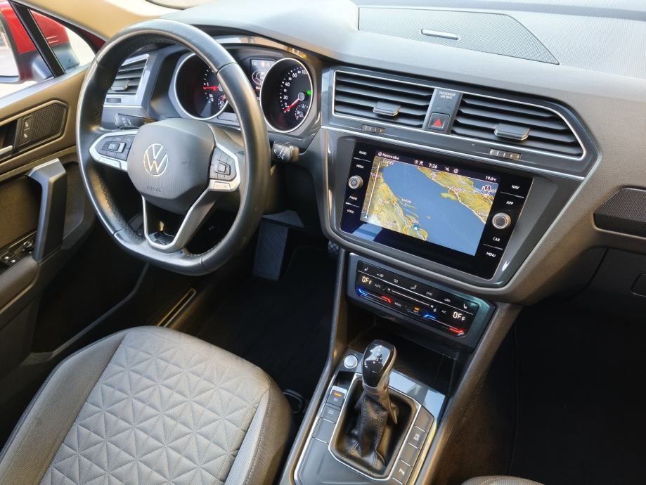 VW Tiguan 2,0 elegance*2023 god. Perfektno stanje auta., fotografija 10