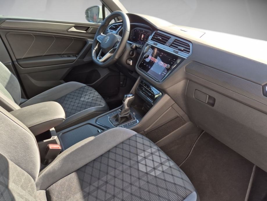 VW Tiguan 2,0 automatik R-line ***44000***TKM 2023 GODINA, fotografija 17