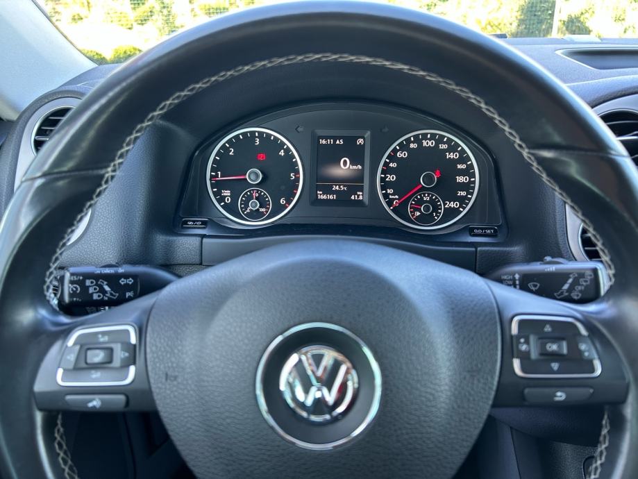 VW Tiguan 2,0 TDI 2015.,LOUNGE, reg:27.11.,VELIKI SERVIS, TOP STANJE.., fotografija 16