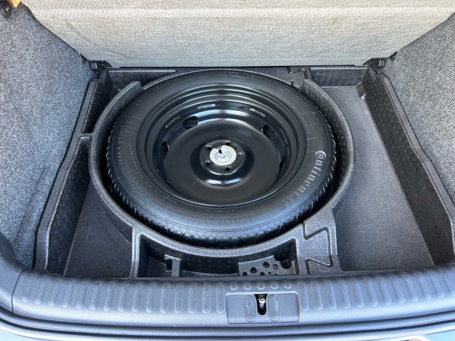 VW Tiguan 2,0 TDI 2015.,LOUNGE, reg:27.11.,VELIKI SERVIS, TOP STANJE.., fotografija 19
