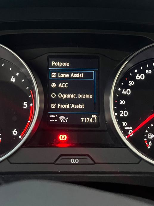 TIGUAN 2.0 TDI 90 KW,Prvi vlasnik,75000km,kamera,grijani volan&sjedala, fotografija 15