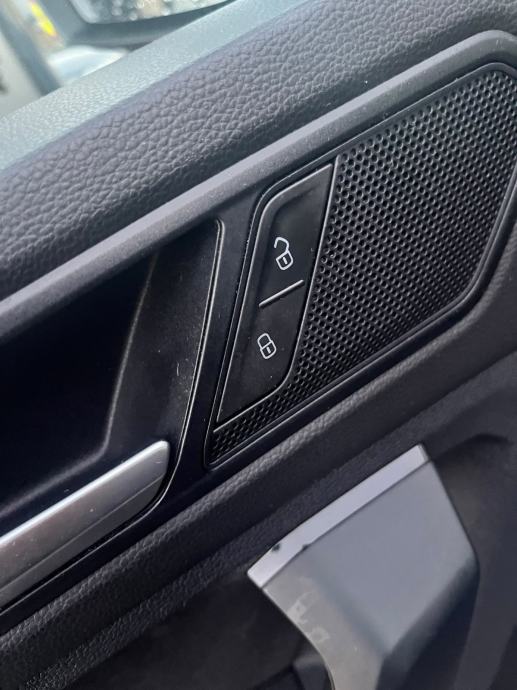 TIGUAN 2.0 TDI 90 KW,Prvi vlasnik,75000km,kamera,grijani volan&sjedala, fotografija 19