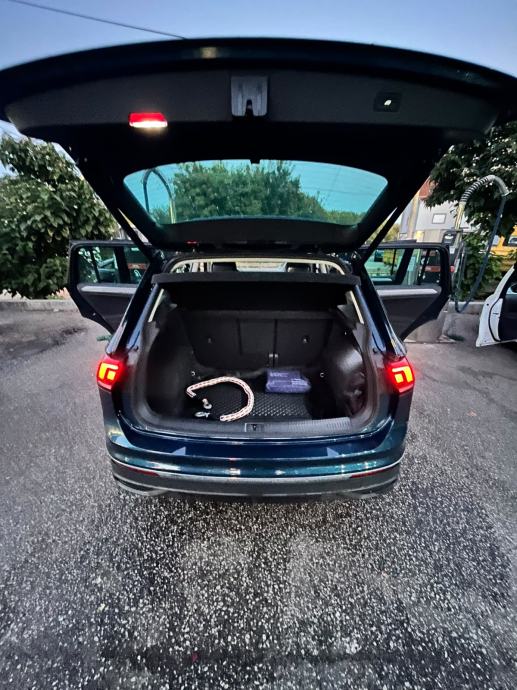 TIGUAN 2.0 TDI 90 KW,Prvi vlasnik,75000km,kamera,grijani volan&sjedala, fotografija 8