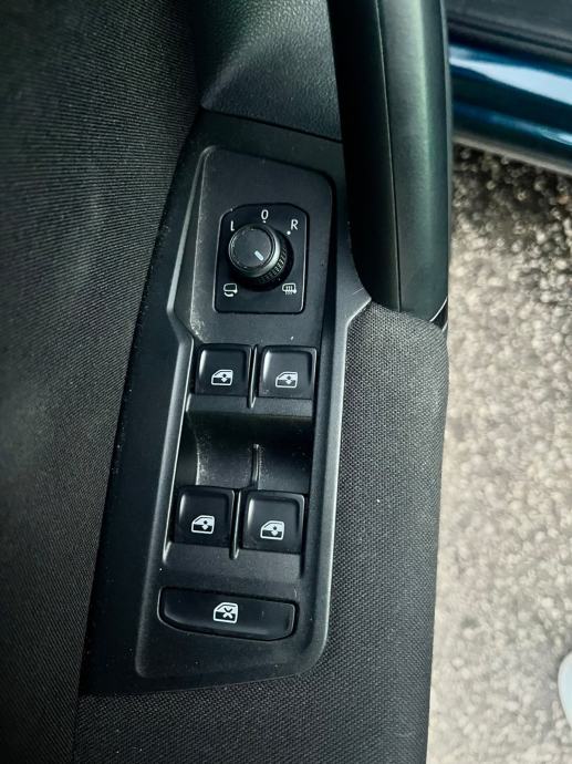 TIGUAN 2.0 TDI 90 KW,Prvi vlasnik,75000km,kamera,grijani volan&sjedala, fotografija 18