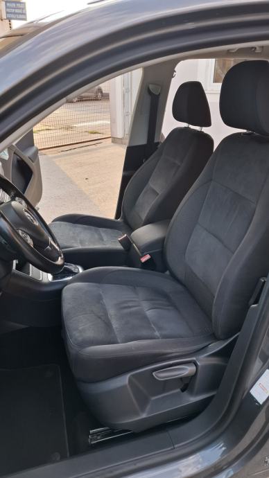 VW Tiguan 2,0 TDI automatik, 4x4, napravljen servis, bez ulaganja, fotografija 9