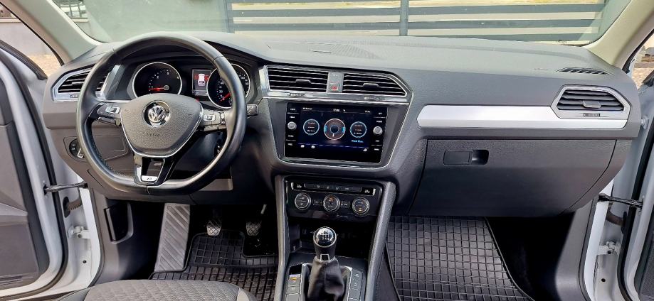 VW Tiguan 2,0 TDI R-line, fotografija 9