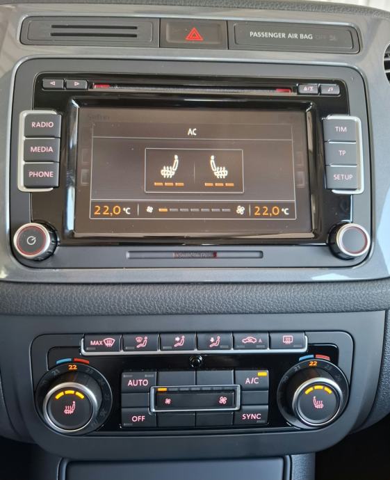 VW Tiguan 2,0 TDI BMT ALU PDC KAMERA TEMPOMAT BLUETOOTH GARANCIJA, fotografija 15