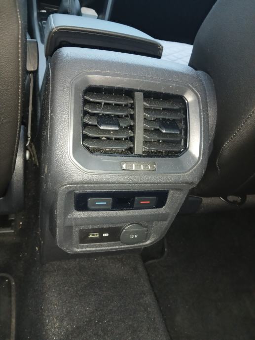 VW Tiguan 2,0 TDi R line, fotografija 12