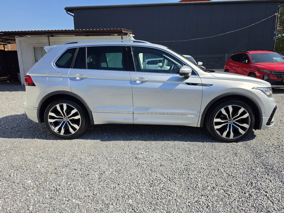 VW Tiguan 2,0 TDI DSG 61TKM,SERV.,NAVI.,MATRIX,ALU.,VIRT.,KAM., R LINE, fotografija 6