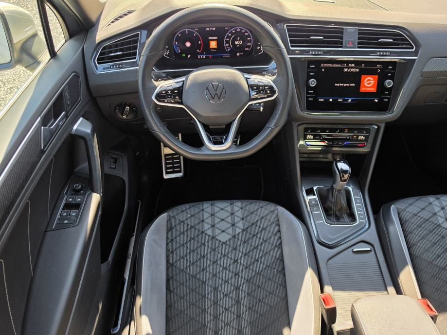 VW Tiguan 2,0 TDI DSG 61TKM,SERV.,NAVI.,MATRIX,ALU.,VIRT.,KAM., R LINE, fotografija 9