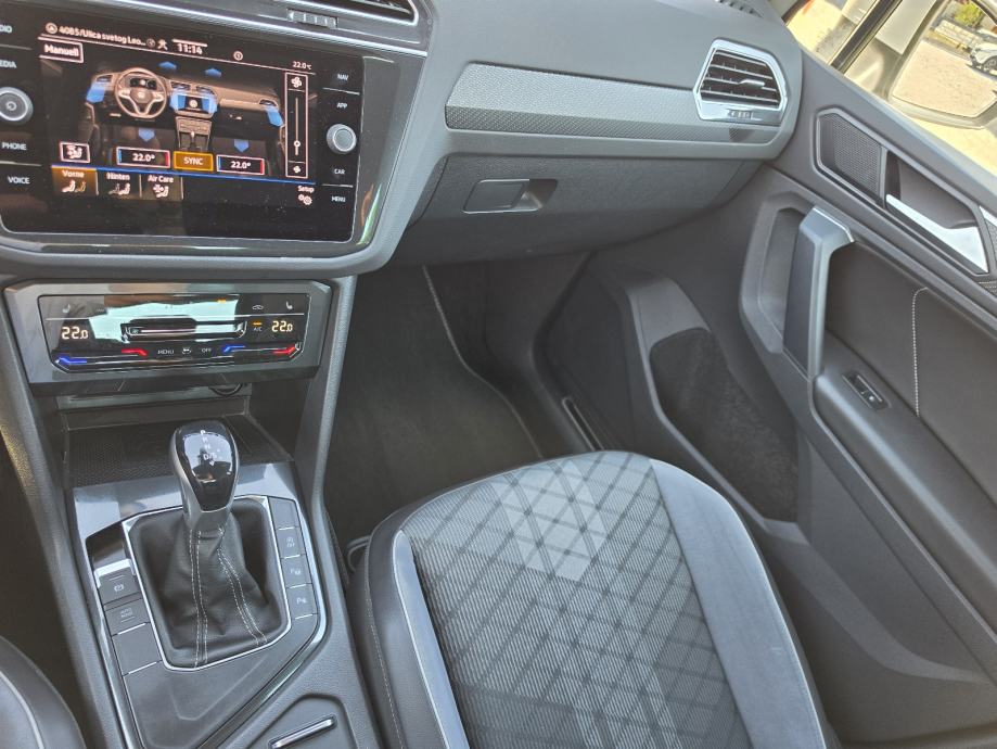 VW Tiguan 2,0 TDI DSG 61TKM,SERV.,NAVI.,MATRIX,ALU.,VIRT.,KAM., R LINE, fotografija 15