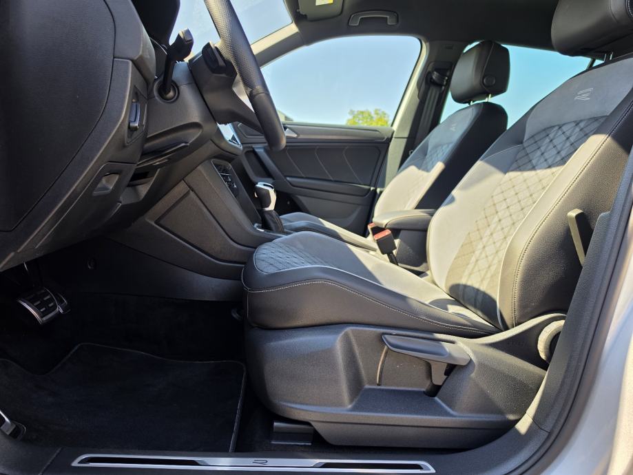 VW Tiguan 2,0 TDI DSG 61TKM,SERV.,NAVI.,MATRIX,ALU.,VIRT.,KAM., R LINE, fotografija 20
