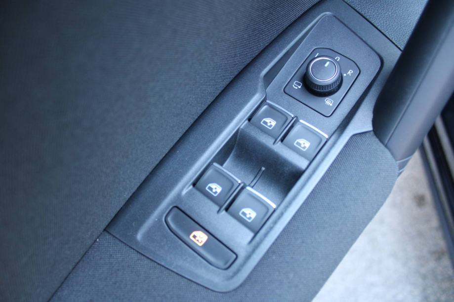 VW Tiguan 2.0 TDi DSG *LED, NAVIGACIJA, KAMERA*, fotografija 15