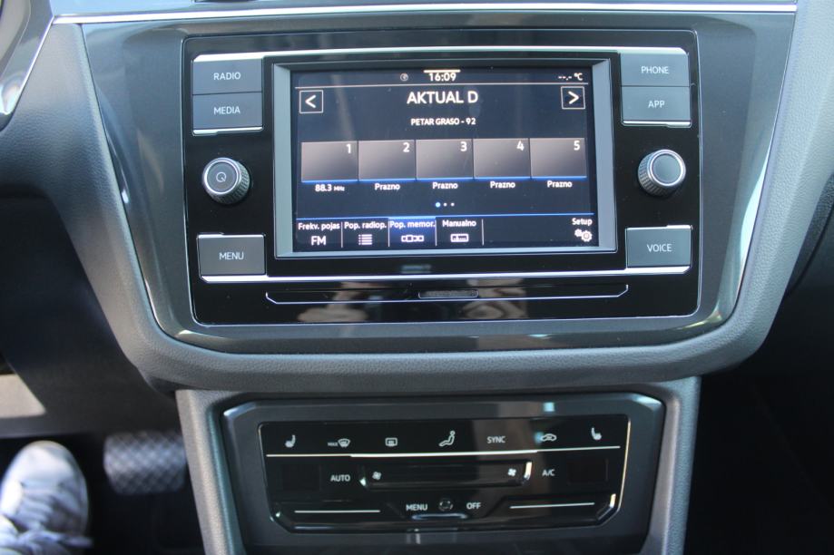 VW Tiguan 2,0 TDI DSG, LIFE, LED, KOŽA, ALU 17", GARANCIJA, NIJE UVOZ, fotografija 12