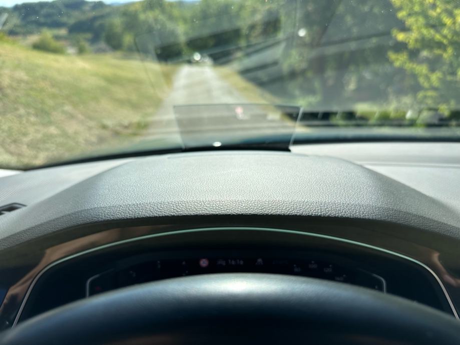 VW Tiguan 2,0 TDI DSG - PANORAMA,VIRTUAL KOKPIT,HEAD UP - ODLIČAN!!, fotografija 16