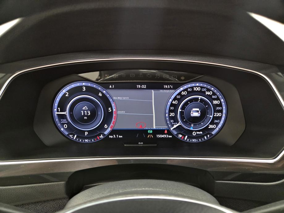 VW Tiguan 2,0 TDI DSG, R LINE, PANO ,VELIKI SERVIS, GRANCIJA NA KM, fotografija 17