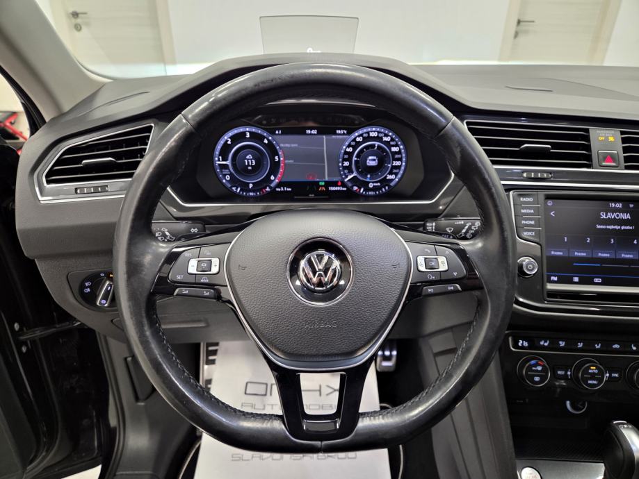 VW Tiguan 2,0 TDI DSG, R LINE, PANO ,VELIKI SERVIS, GRANCIJA NA KM, fotografija 16