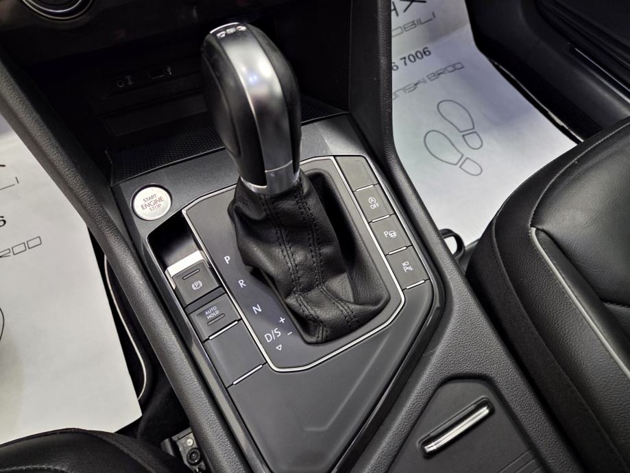 VW Tiguan 2,0 TDI DSG, R LINE, PANO ,VELIKI SERVIS, GRANCIJA NA KM, fotografija 19