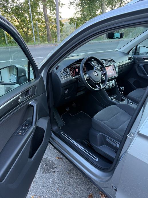 VW Tiguan 2,0 TDI Highline *JAMSTVO 12 MJESECI*, fotografija 6