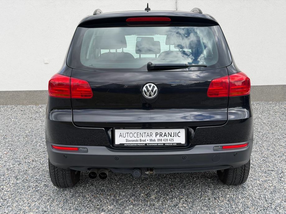 VW Tiguan 2,0 TDI kamera/tempomat/navigacija/p.senzori/kuka, fotografija 6