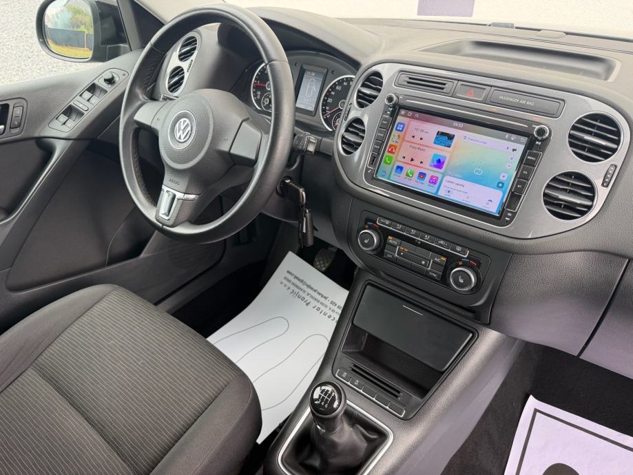 VW Tiguan 2,0 TDI kamera/tempomat/navigacija/p.senzori/kuka, fotografija 9