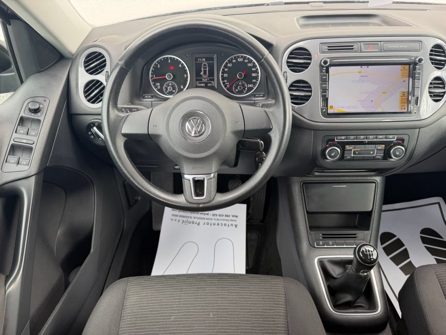 VW Tiguan 2,0 TDI kamera/tempomat/navigacija/p.senzori/kuka, fotografija 10