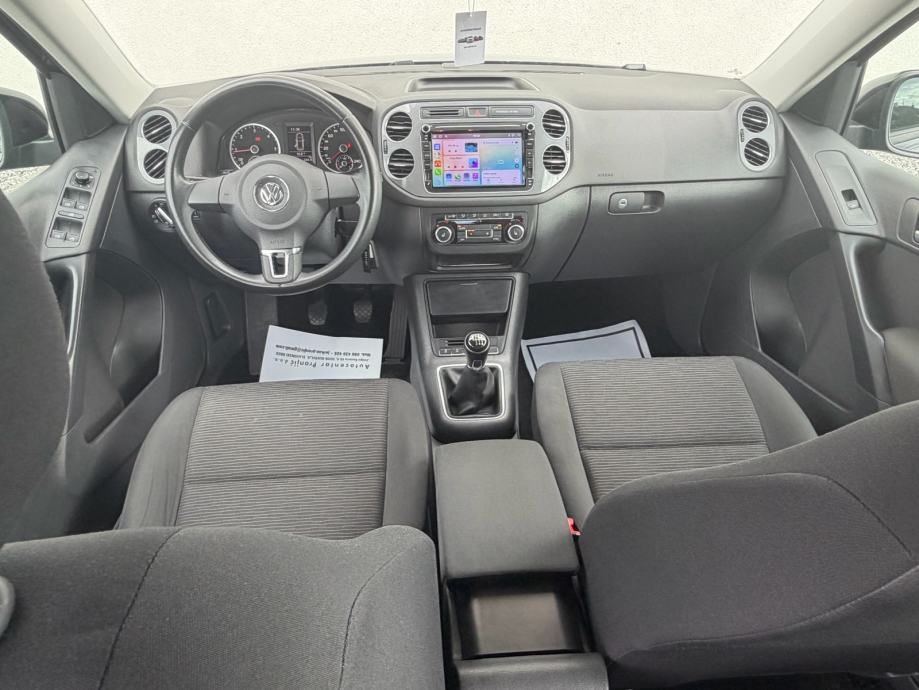 VW Tiguan 2,0 TDI kamera/tempomat/navigacija/p.senzori/kuka, fotografija 12