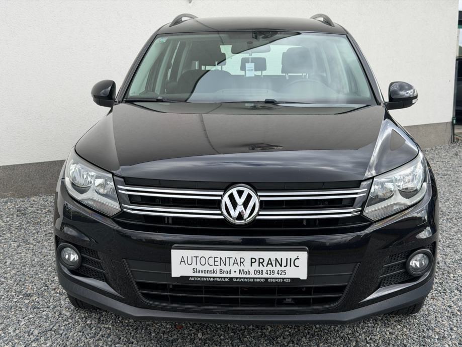 VW Tiguan 2,0 TDI kamera/tempomat/navigacija/p.senzori/kuka, fotografija 3