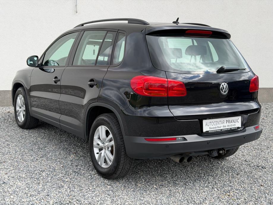 VW Tiguan 2,0 TDI kamera/tempomat/navigacija/p.senzori/kuka, fotografija 7