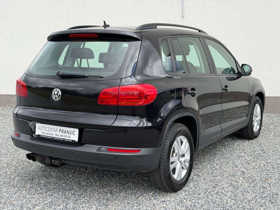 VW Tiguan 2,0 TDI kamera/tempomat/navigacija/p.senzori/kuka, fotografija 8