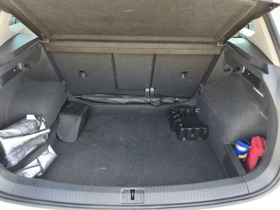 VW Tiguan 2,0 TDI, model 2023., DSG, ELEGANCE, Virtual cockpit,..., fotografija 6