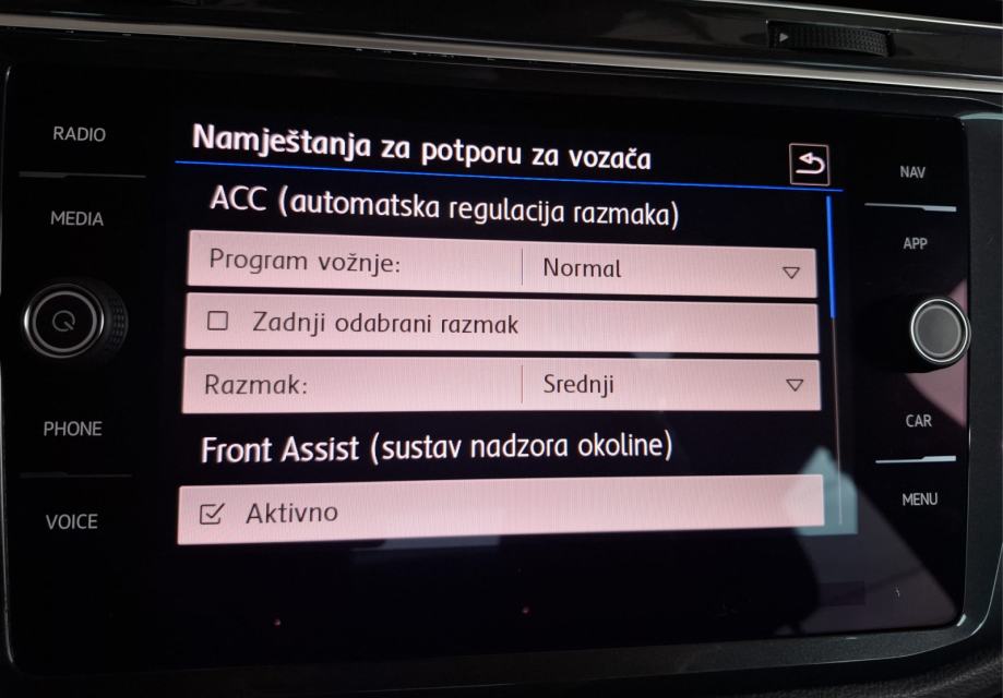 VW Tiguan 2,0 TDI PREMIUM ALU NAVI 2xPDC PANORAMA EL. PAKET GARANCIJA, fotografija 18