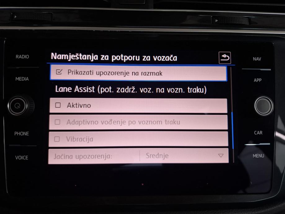 VW Tiguan 2,0 TDI PREMIUM ALU NAVI 2xPDC PANORAMA EL. PAKET GARANCIJA, fotografija 17