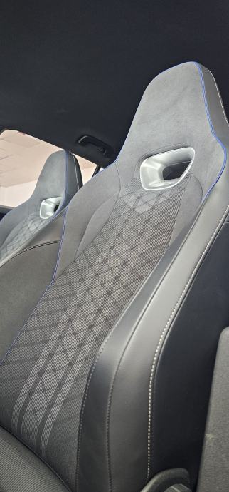 VW Tiguan 2,0 tdi R-LINE,LEASING DO 8g.BEZ UČEŠĆA, fotografija 13