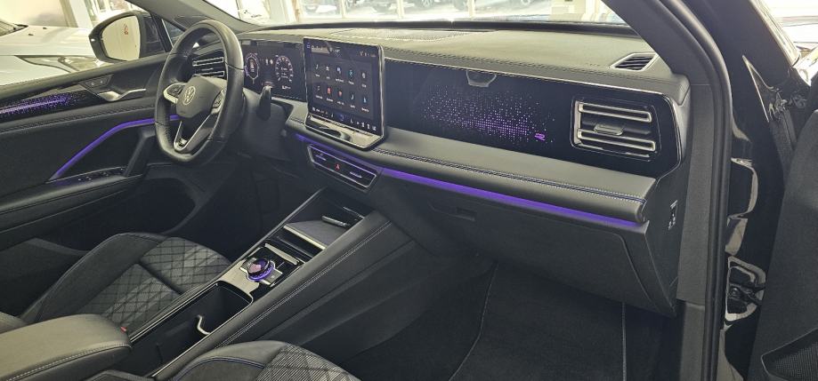 VW Tiguan 2,0 tdi R-LINE,LEASING DO 8g.BEZ UČEŠĆA, fotografija 16