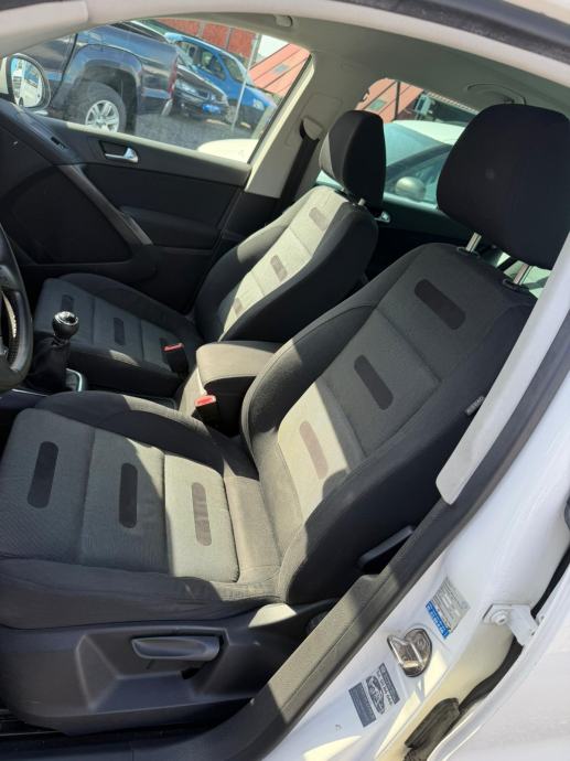VW Tiguan 2,0 TDI, fotografija 6