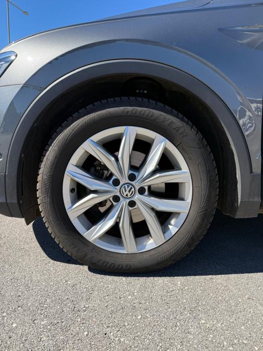 VW Tiguan 2,0 TDI, fotografija 9