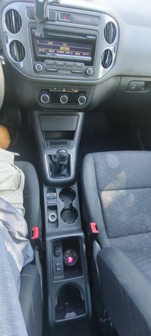 VW Tiguan 2,0 TDI, fotografija 8