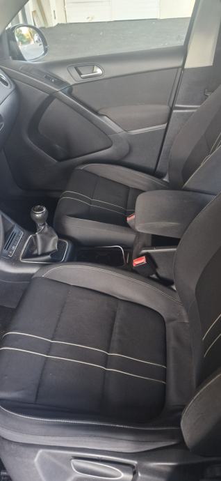 VW Tiguan 2,0 TDI, fotografija 12