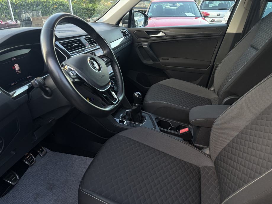 VW Tiguan 2,0 TDI *Top oprema* *Servisna* *Jamstvo*, fotografija 18