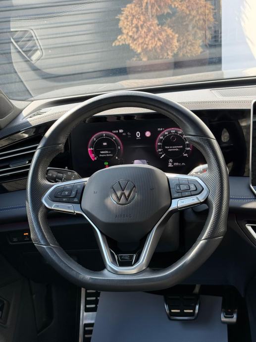 VW Tiguan 2.0TDI 150KS DSG **R-LINE** PANORAMA,VIRTUAL,ACC,KAM,JAMSTVO, fotografija 13