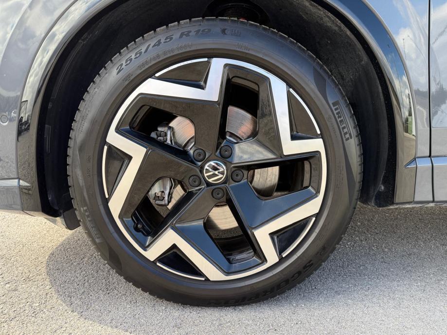 VW Tiguan 2.0TDI 150KS DSG **R-LINE** PANORAMA,VIRTUAL,ACC,KAM,JAMSTVO, fotografija 8