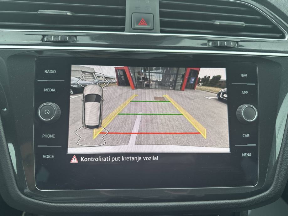 VW TIGUAN 2021 • PREMIUM jamstvo • AutoZubak Rabljena, fotografija 20