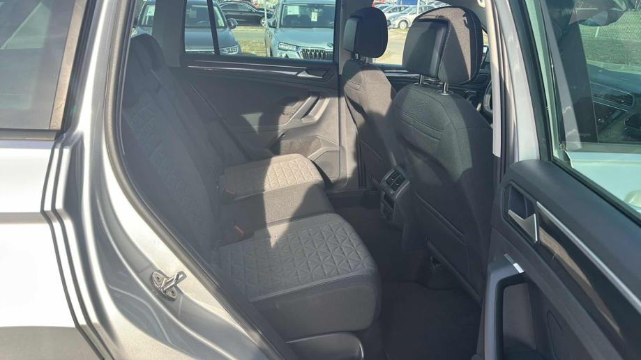 VW TIGUAN 2023 • PREMIUM jamstvo • AutoZubak Rabljena, fotografija 10