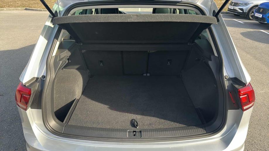 VW TIGUAN 2023 • PREMIUM jamstvo • AutoZubak Rabljena, fotografija 12
