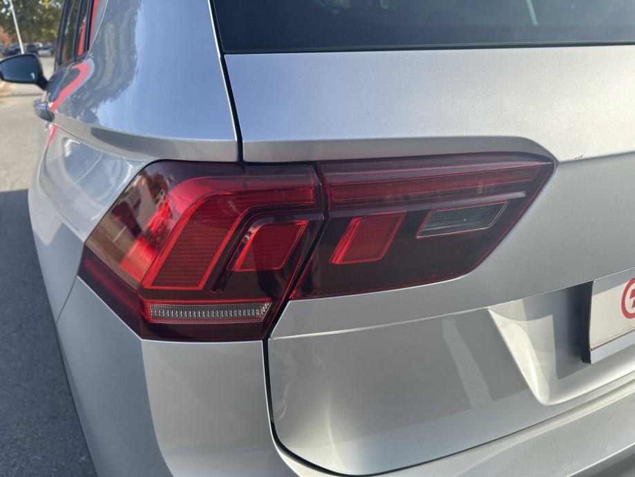 VW TIGUAN 2023 • PREMIUM jamstvo • AutoZubak Rabljena, fotografija 17