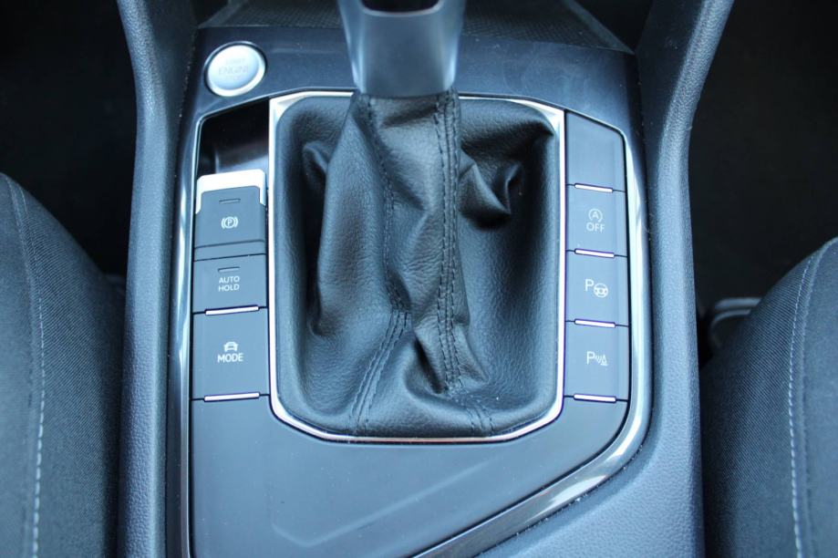 VW Tiguan Allspace 2.0 TDi DSG 7 sjedala *LED, NAVIGACIJA, KAMERA*, fotografija 18