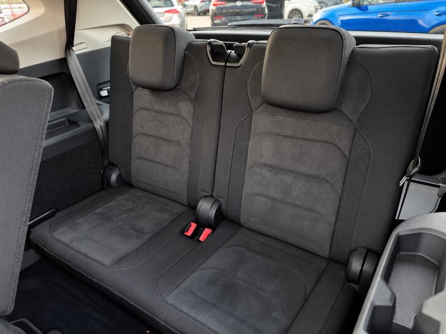 VW Tiguan Allspace 2.0 TDI Highline 7 sjedala•Panorama•Virtual•Matrix, fotografija 17