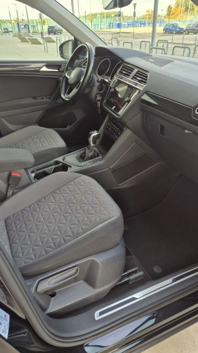 VW TIGUAN 2.0TDI 150KS LIFE AUTOMATIK REG 11/2027, fotografija 17