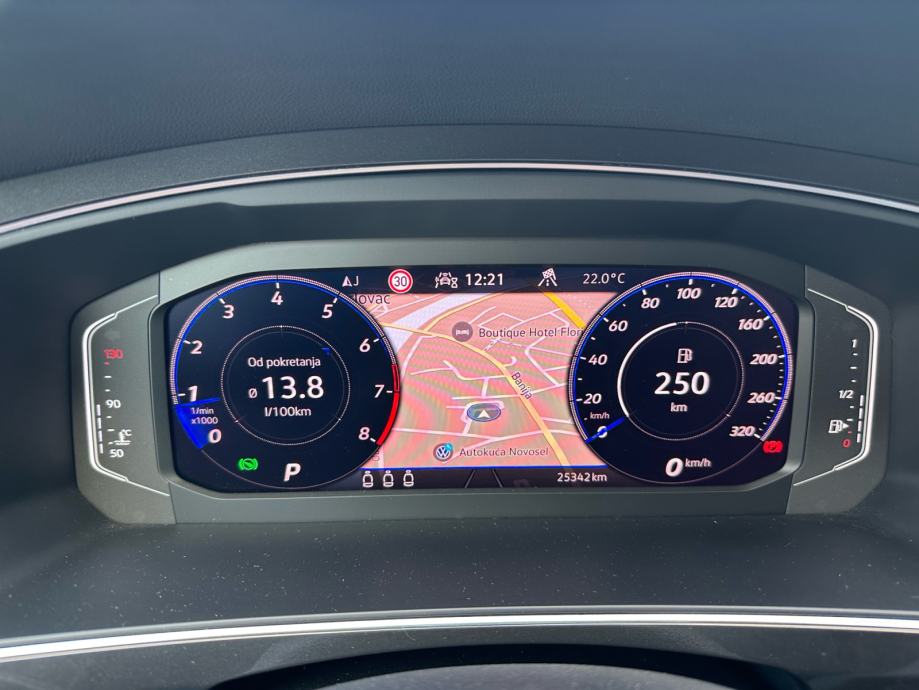 VW Tiguan R Black Style, 2021 god.